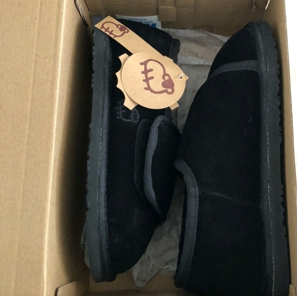 Lamo Wrap Bootie Boots Booties Rubber Sole MUW1015BM Black Medium 7 New in Box - Picture 6 of 7